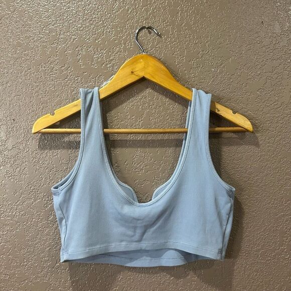 Wild Fable Women’s Medium Blue Gray Deep V Cropped Tank Bra - Picture 4 of 9